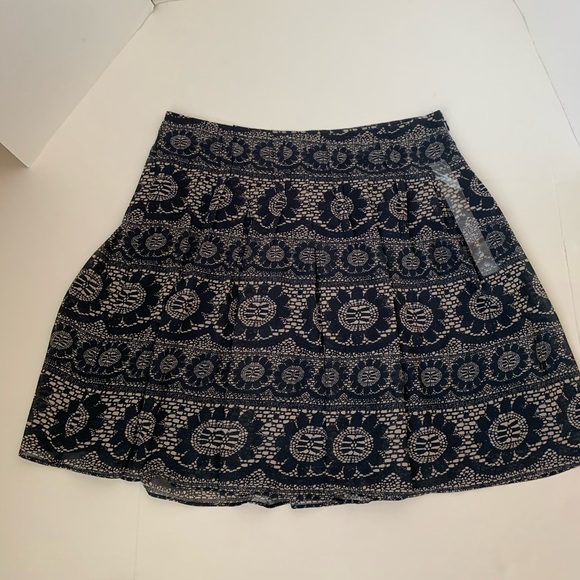 GAP Dresses & Skirts - Women’s NWT GAP Skirt 10